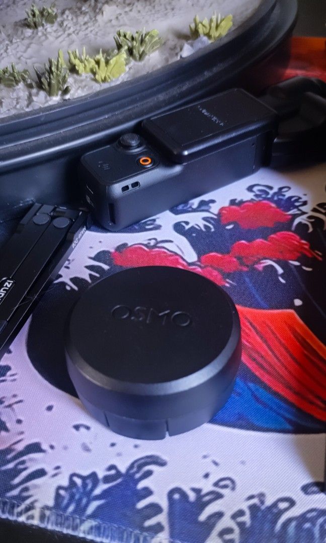 DJI Osmo Action 6 Macro Lens (Category: Video Cameras) located in Manila. Submitted by hextechz (Listing ID 1458672898, Image 2). Description: Has a very small scratch on the Lens but 100% doesn't affect the video or is not seen sa video shooting. No box and only case remaining. SRP is 7k Selling for only 5600 Negotiable RFS changing to automotive B - Roll shooting. Location Albay Can ship through LBC COP or COD..