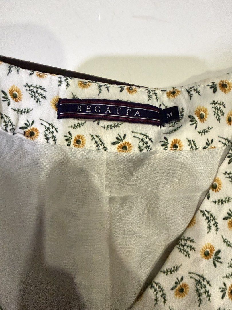 Dresses - ₱250 each - Med-large frames (Category: Dresses) located in General Trias. Submitted by viabulda (Listing ID 1458625435, Image 2). Description: Pls message which dress ₱250 EACH Medium-large frames.