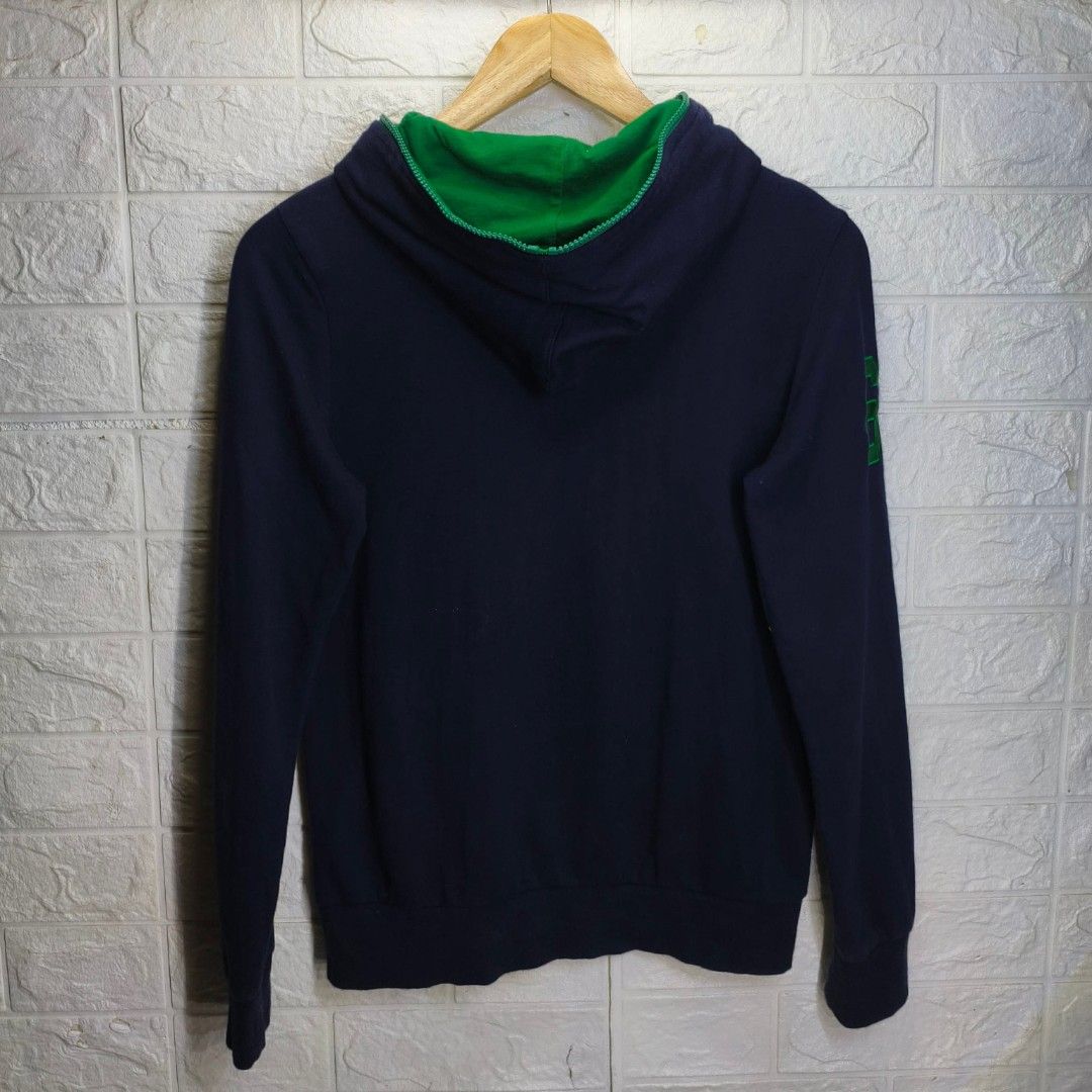 Dual Color Zip Hoodie Jacket (Category: Coats, Jackets and Outerwear) located in Quezon City. Submitted by senzuki_thriftshop (Listing ID 1458563413, Image 2). Description: #20 Dimes: W19"×L24" Size: S-M NEW ARRIVAL! Dual Color Zip Hoodie Jacket ₱199 Heavy Cotton: Heavy Fabric Material: Cotton Velvet Inner: Cotton Color rate: 9/10 J&T Express (Fast shipping Today!) 1-2 days out for delivery - Metro Manila 2-3 days out for delivery - Outside Manil