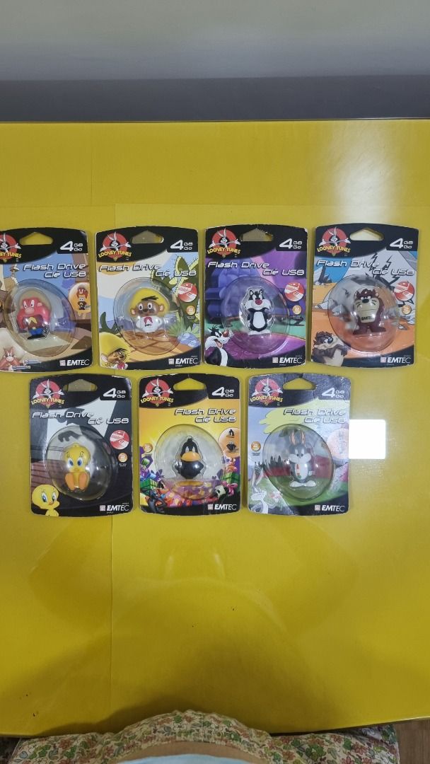 EMTEC Looney Tunes USB Flash Drives 4GB (Category: Hard Disks & Thumbdrives) located in Paranaque City. Submitted by olxph_668280920 (Listing ID 1458636929, Image 2). Description: - EMTEC Looney Tunes USB flash drives - Capacity: 4GB each - Characters include: Tweety, Sylvester, Porky Pig, Daffy Duck, and more - Ideal for collectors or light storage needs - Unique, character-specific designs.