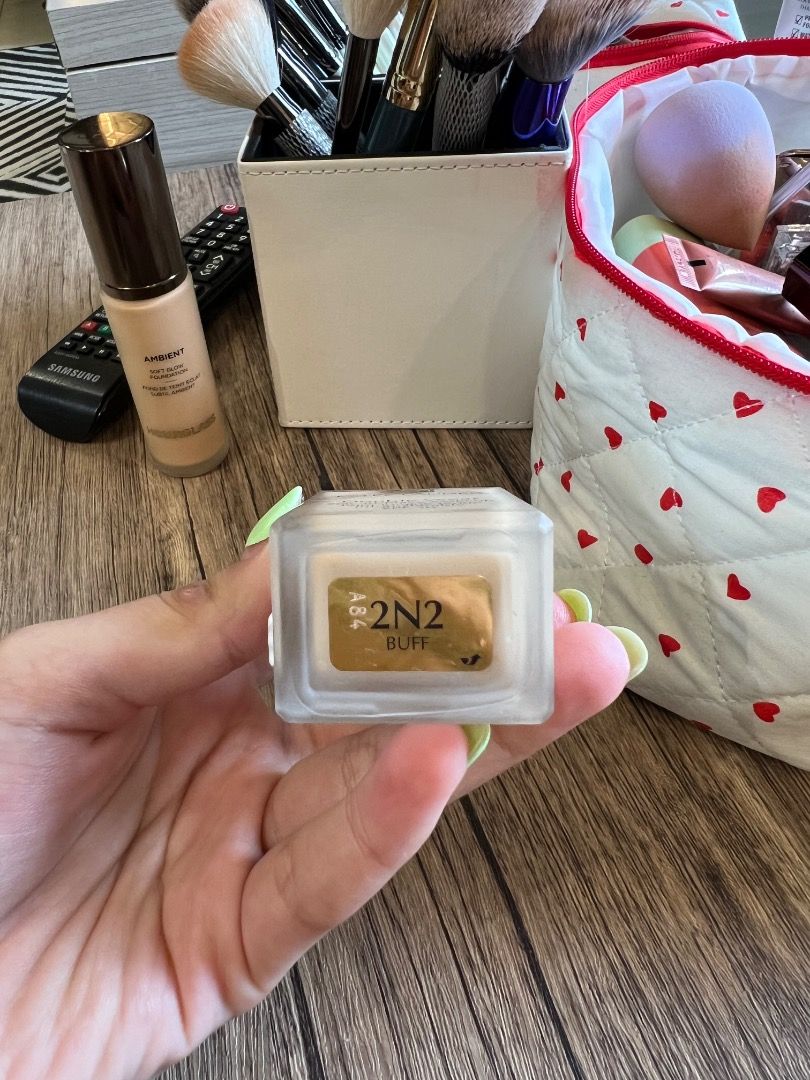 Estée Lauder (Category: Makeup) located in Caloocan City. Submitted by abdrimm (Listing ID 1458686959, Image 2). Description: Half full, 2N2 📍BGC, Manila.
