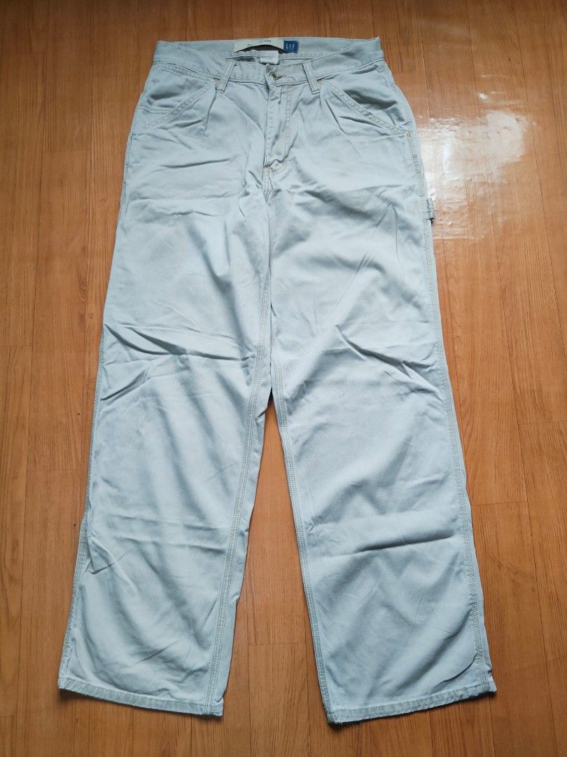 GAP PANTS CARPENTER (Category: Jeans) located in Pasig City. Submitted by melvincorre004 (Listing ID 1458526865, Image 2). Description: FS! GAP carpenter pants beige color 9/10 ukay hunt no issue good as PSG W - 30 L - 39.5.