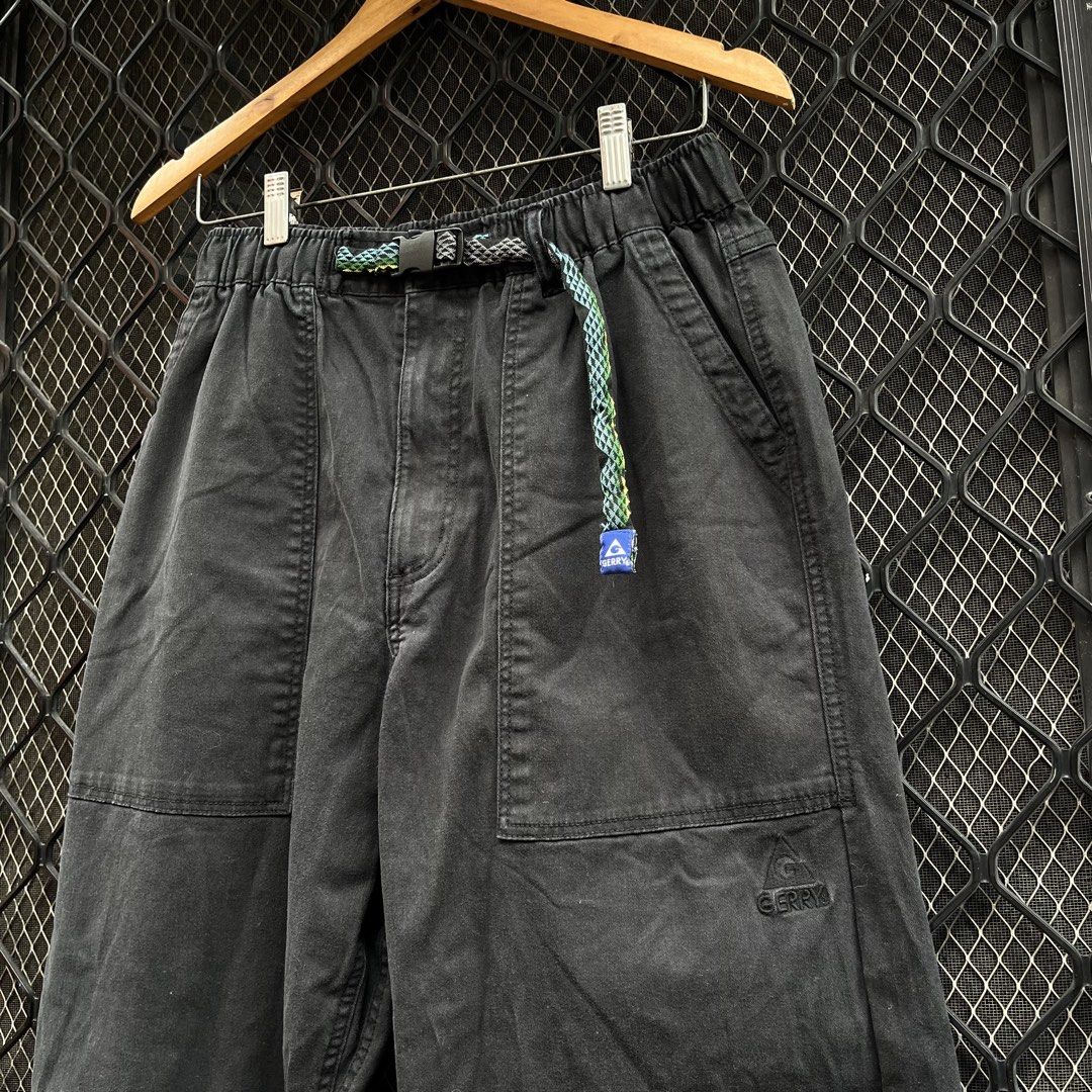GERRY Camp pants (Category: Chinos) located in Taguig. Submitted by scoutandloots (Listing ID 1458578391, Image 2). Description: GERRY Camp pants • Size: M • Waistline: 15” • Length: 37” • Leg opening: 6.5” 999.