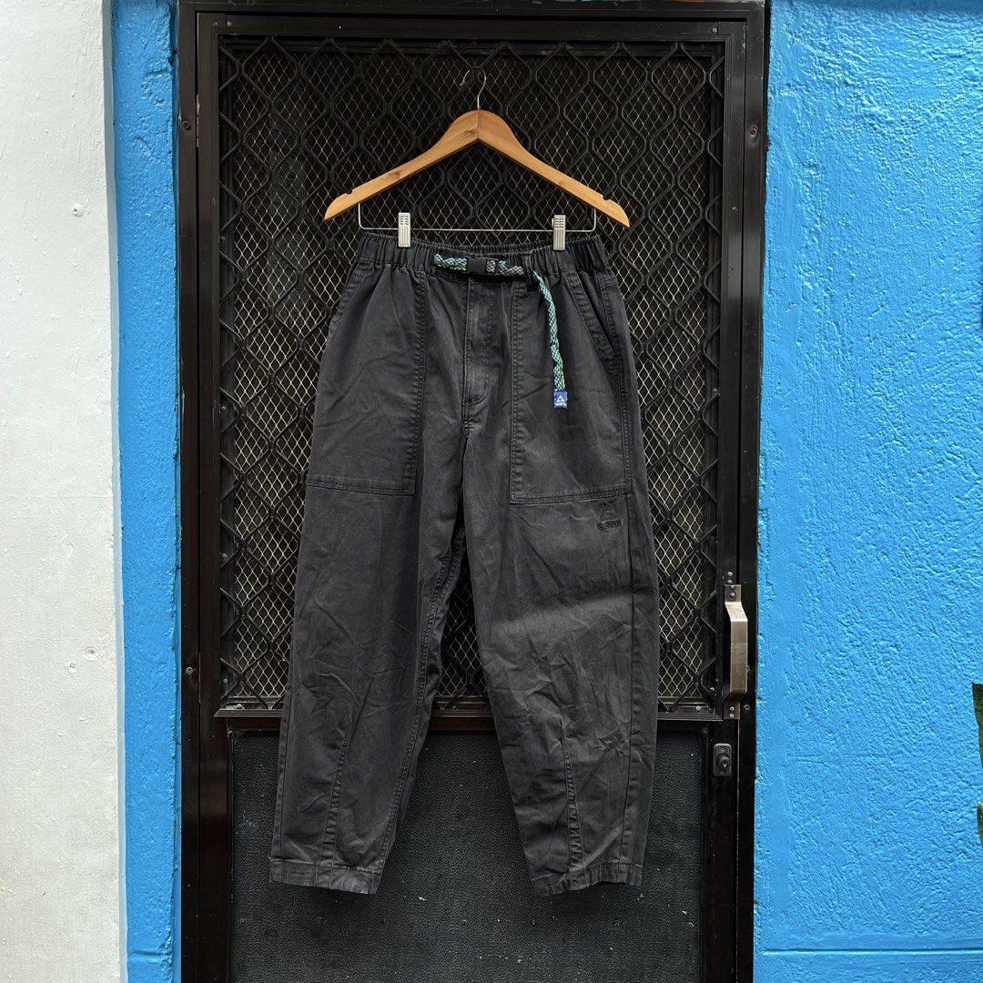 GERRY Camp pants (Category: Chinos) located in Taguig. Submitted by scoutandloots (Listing ID 1458578391, Image 1). Description: GERRY Camp pants • Size: M • Waistline: 15” • Length: 37” • Leg opening: 6.5” 999.