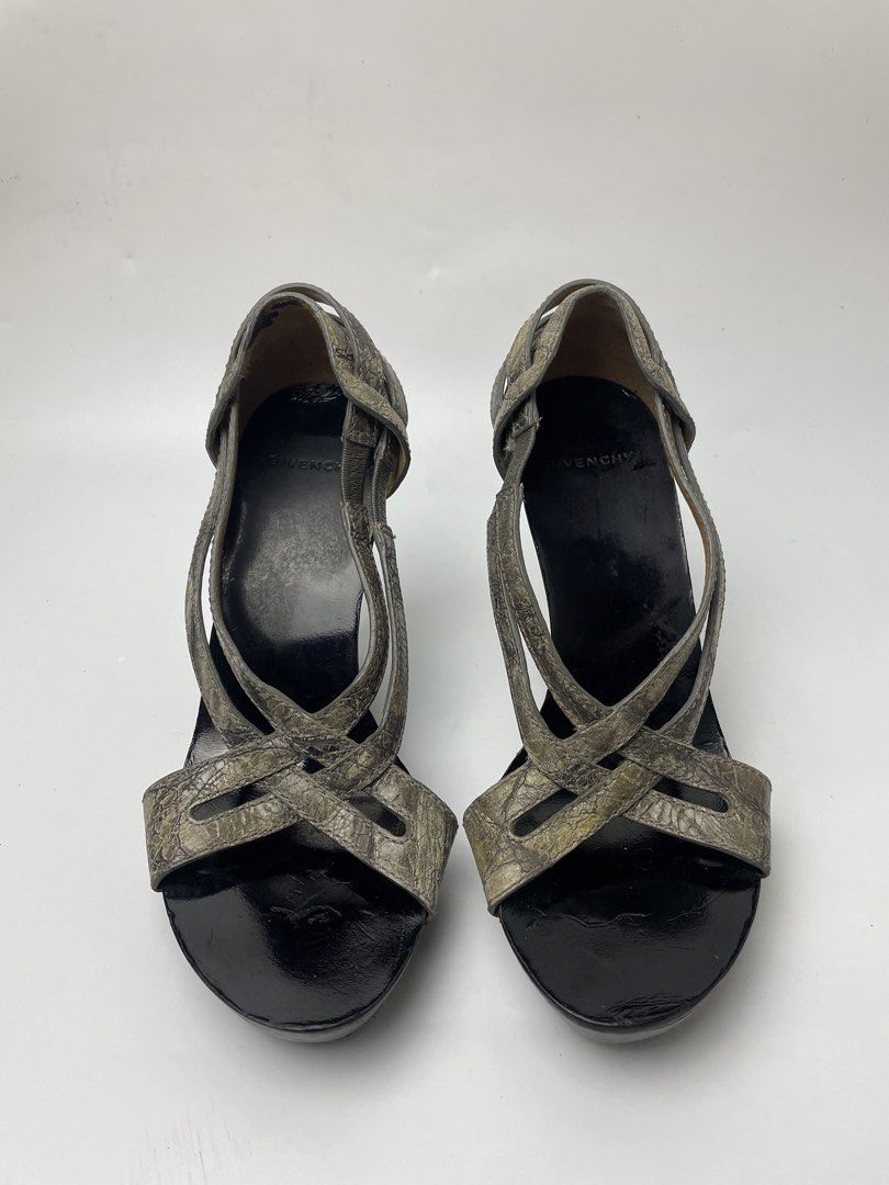 Givenchy Stacked Heel Open Toe Textured Leather Strappy (Category: Heels) located in Manila. Submitted by rdtp2 (Listing ID 1458517489, Image 1). Description: size 35.5 issue makikita sa last pic but still good condition 9/10.