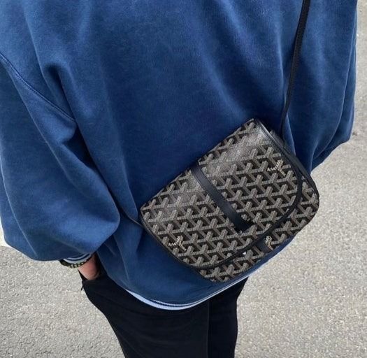 UKAY = Goyard PM Crossbody Bag (Category: Luxury Bags & Wallets) located in Manila. Submitted by royal_vintage_thriftshop (Listing ID 1458602941, Image 1). Description: .