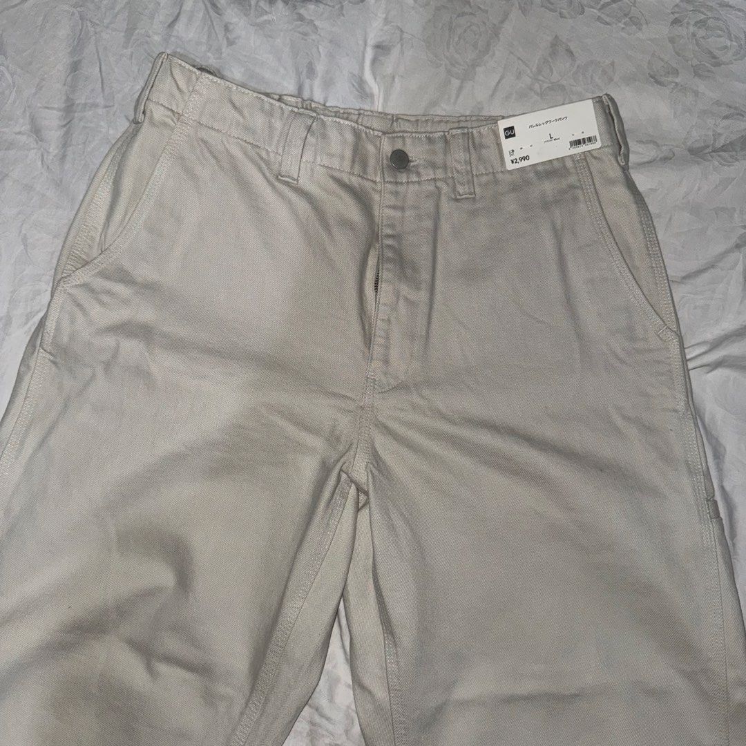 GU barrel leg work pants (Ivory white, size 32.5) (Category: Jeans) located in Bulacan. Submitted by lathecreator (Listing ID 1458498490, Image 1). Description: GU barrel leg work pants Brand new size: (L) 32.5-can stretch to 34 length: 41.5 hem: 10.
