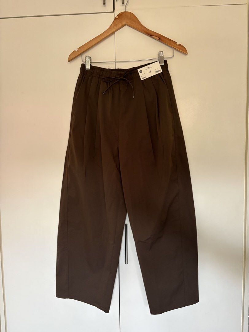 GU barrel pants (Category: Other Bottoms) located in Las Pinas. Submitted by shop.y5 (Listing ID 1458587496, Image 3). Description: .