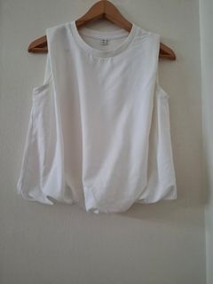 (Category: ) located in . Submitted by closet_collection_ (Listing ID 1458518936, Image 1). Description: .