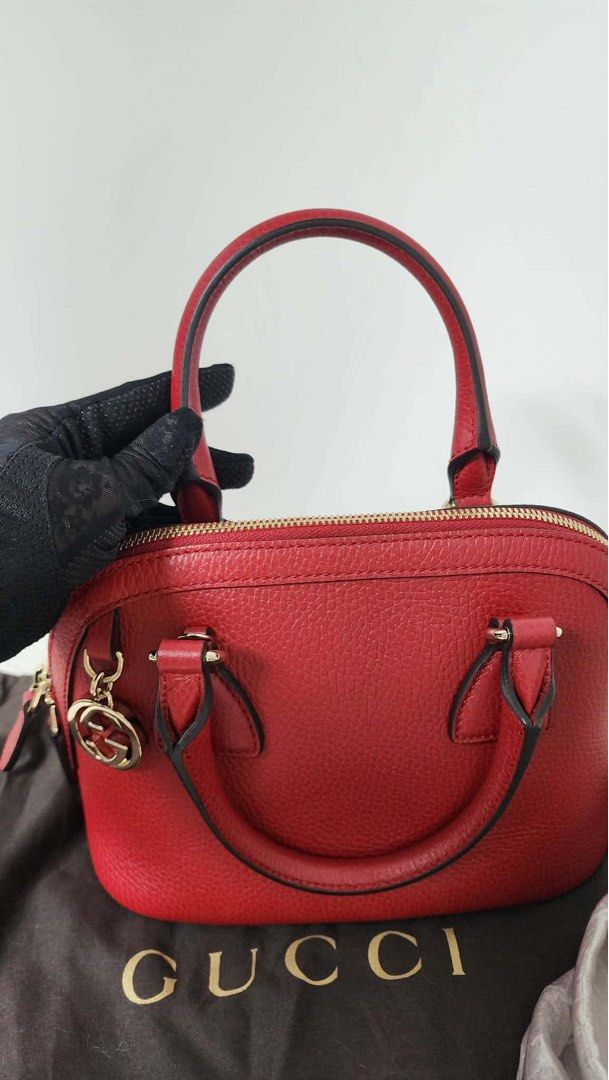 Gucci Cross body bag (Category: Luxury Bags & Wallets) located in Quezon City. Submitted by luxeluggagestation (Listing ID 1458681075, Image 2). Description: Brand New | unused 💯% Authentic Gucci Cross body bag Sold calf leather Comes complete Will send detail photos for sire buyer only .