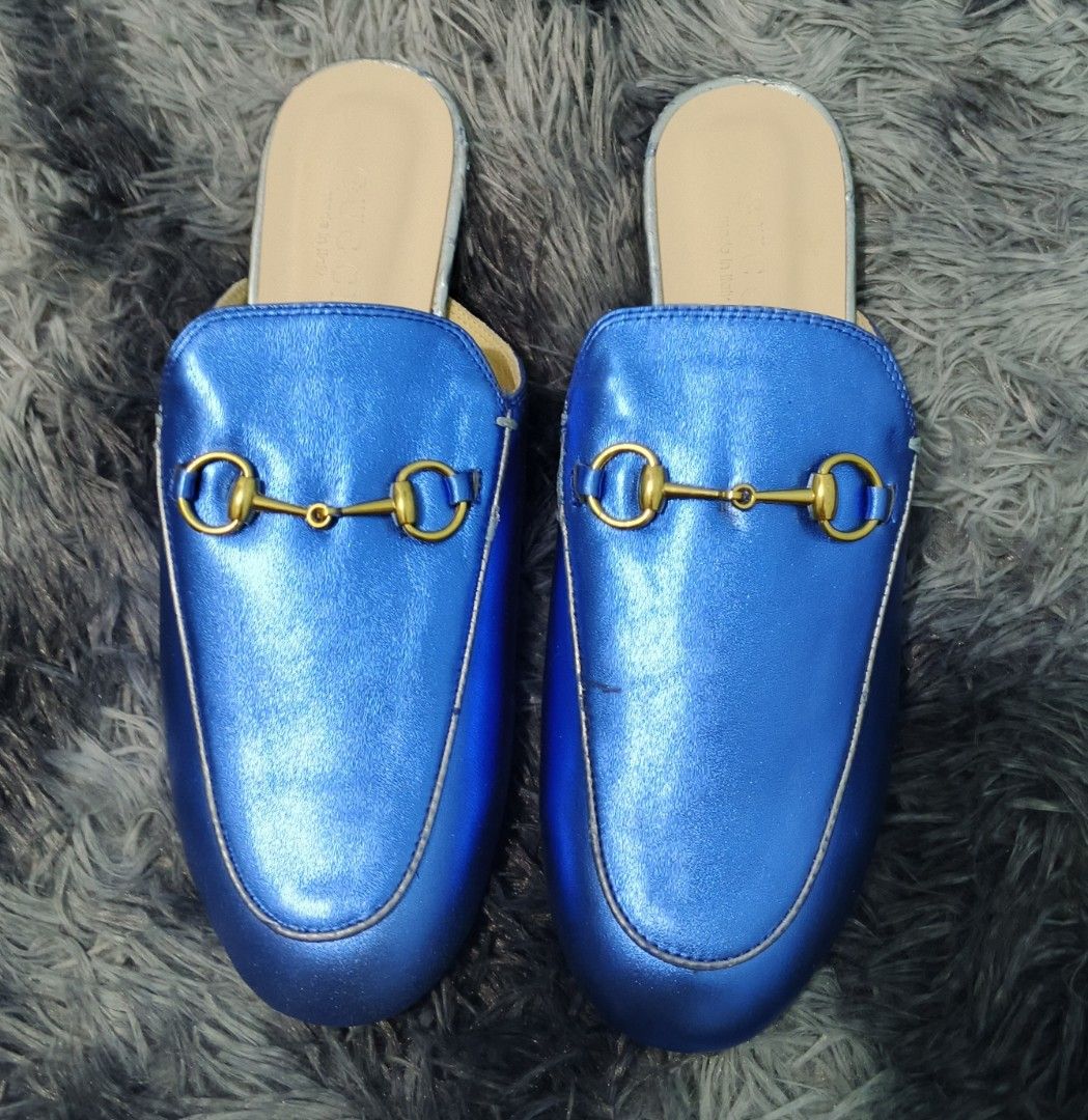gucci slip ons (Category: Slippers and slides) located in Magalang. Submitted by trendz67271 (Listing ID 1458673127, Image 2). Description: brand new kaso nastock lng bought from abroad still presentable and usable size 8 womens may mga chip off lng konte sa upper sole.