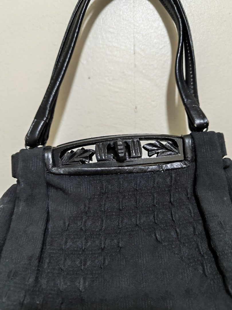 HandBag or Shoulder Bag for Kids (Category: Purses & Pouches) located in Quezon City. Submitted by uydaisy1979 (Listing ID 1458644055, Image 3). Description: .
