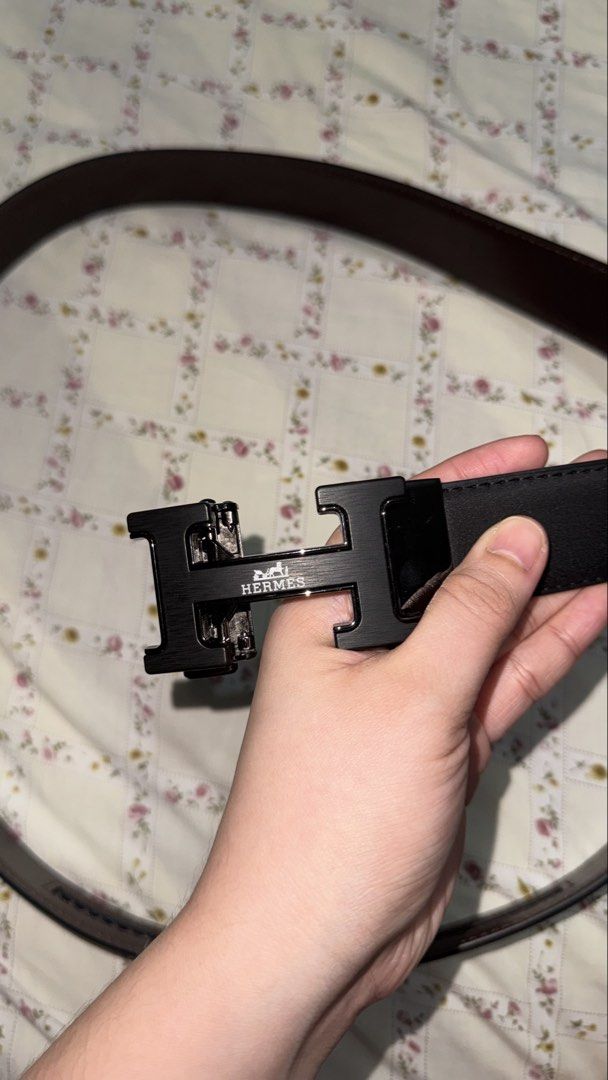 Hermes Men’s Belt (Category: Belts) located in Pasig City. Submitted by p.bizz (Listing ID 1458686888, Image 2). Description: Price is highly negotiable Japan-sourced Can provide a video upon request.