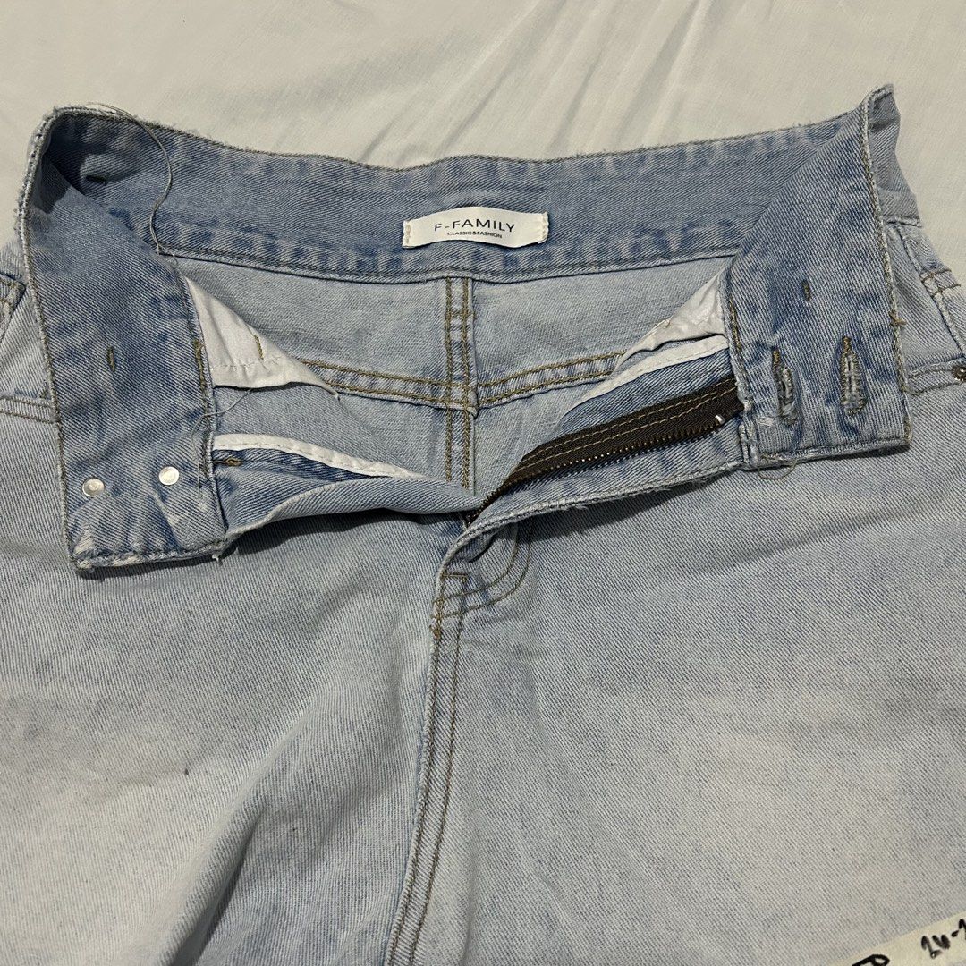 High Waisted Light Wash Denim Shorts (Category: Shorts) located in San Jose del Monte. Submitted by haiixaa (Listing ID 1458646326, Image 3). Description: SIZE: 26-27 - Light wash denim shorts - High-waisted - Double button - Great for casual wear, easy to pair with any top.