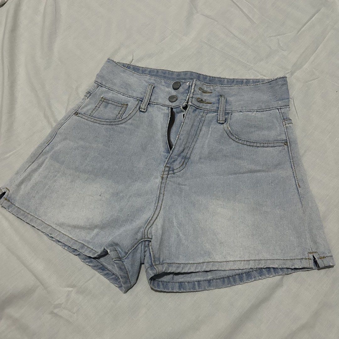 High Waisted Light Wash Denim Shorts (Category: Shorts) located in San Jose del Monte. Submitted by haiixaa (Listing ID 1458646326, Image 1). Description: SIZE: 26-27 - Light wash denim shorts - High-waisted - Double button - Great for casual wear, easy to pair with any top.