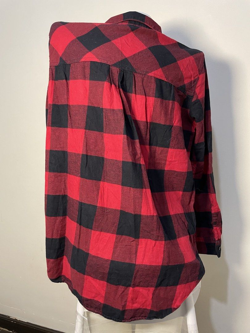 H&M long sleeves (Category: Formal Shirts) located in Santa Rosa. Submitted by thevintagesource.ph (Listing ID 1458681309, Image 2). Description: .