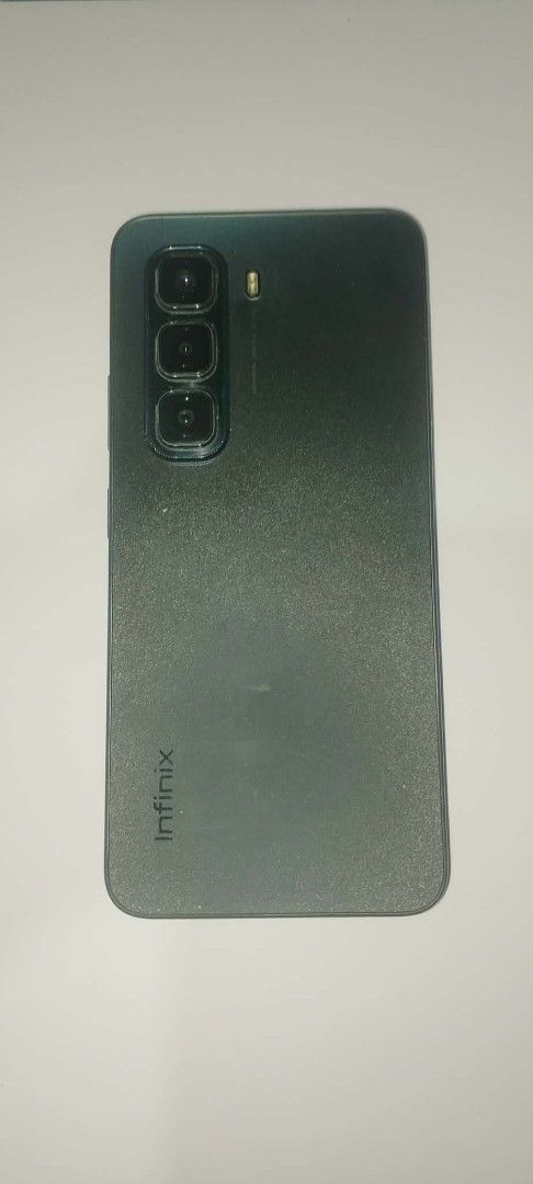 Infinix hot 50 (Category: Android) located in Manila. Submitted by mysticflower_14d5c1 (Listing ID 1458651414, Image 1). Description: barely used for backup only reason of selling upgrading complete with original bisen beetle case Infinix hot 50 pro with 256gb storage and up to 16gb ram with 2 Micro sim card slot and SD card good for casual gaming inclusion orig charger orig box and an orig bisen case or swap to gt 30 pro 512gb add nalang ako .