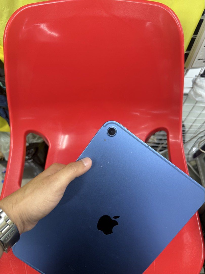 iPad 10th Gen 64GB Wifi + Cellular (Category: iPad) located in San Juan City. Submitted by Khalidmgdla08 (Listing ID 1458615319, Image 2). Description: FOR SALE | TRADE/SWAP Price: 19,500 On hand: iPad 10th Gen✔️ 64GB ✔️ Wifi + Cellular ✔️ 100% Original ✔️ 99% Makinis ✔️ 99% Smooth ✔️ NOT REFURB ✔️ NO HIDDEN ISSUES ✔️ NEVER BEEN REPAIRED ✔️ TEST TO SAWA✔️ FREE 3-UTOOLS ✔️ ANY MODEL OF IPHONE AND SAMSUNG ARE AVAILABLE! ✨ We accept: 🔹Cash 🔹Gcash 