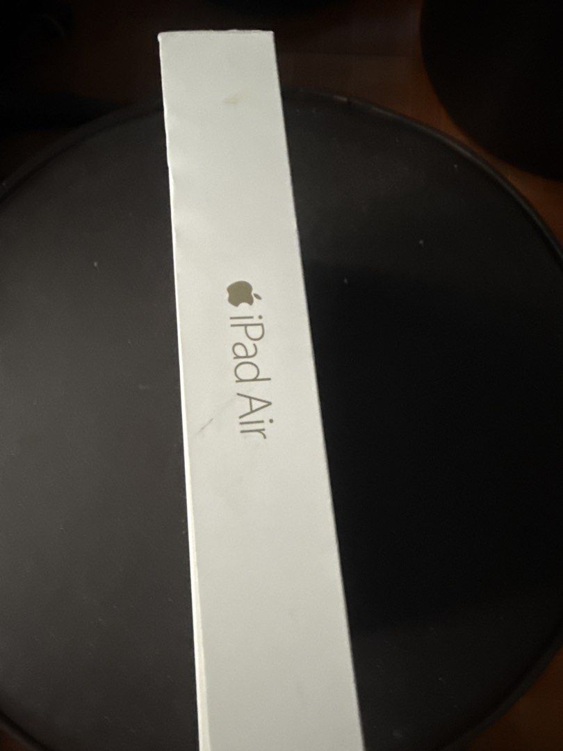 iPad Air Empty Box Only (Category: iPad) located in Paranaque City. Submitted by goldboxph (Listing ID 1458585922, Image 2). Description: .