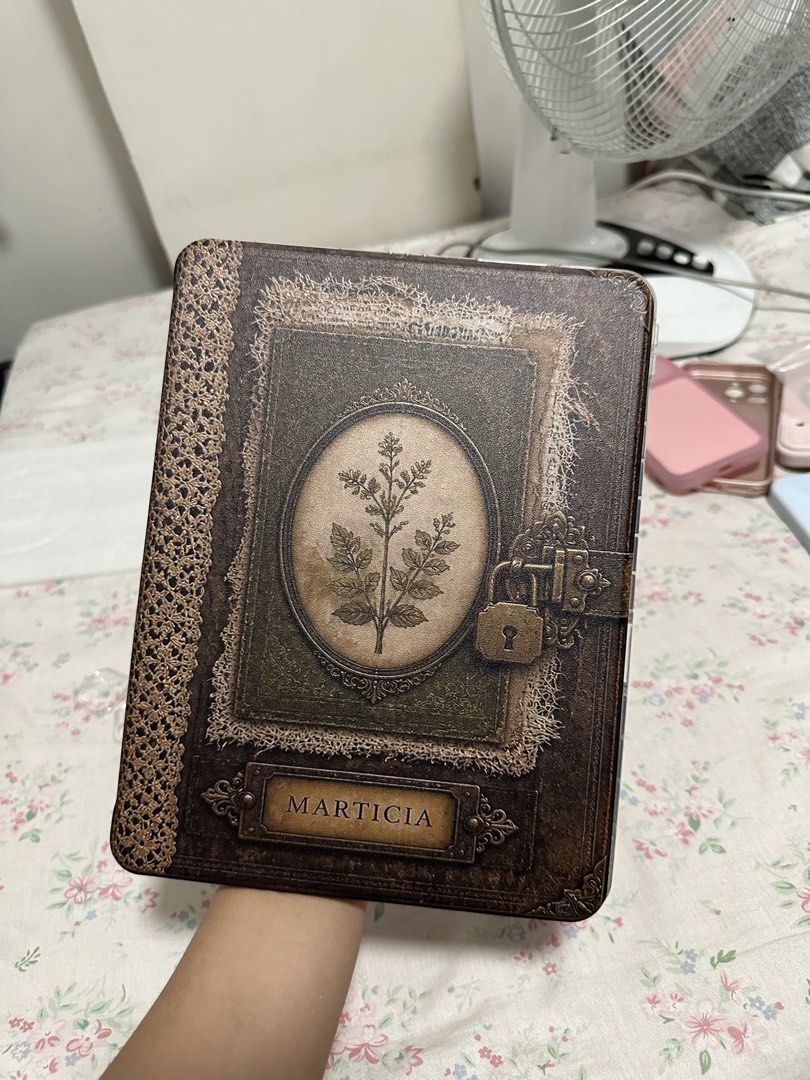 iPad Air M3 11” inch Harry Potter Ipad case (Category: Cases & Sleeves) located in Caloocan City. Submitted by .manel. (Listing ID 1458543908, Image 1). Description: lesser than THE original price. NO HAGGLING / ASKING FOR LOWER PRICE. MURA NAPO YAN. BRAND NEW/ USED IT FOR RECORDING PURPOSES.