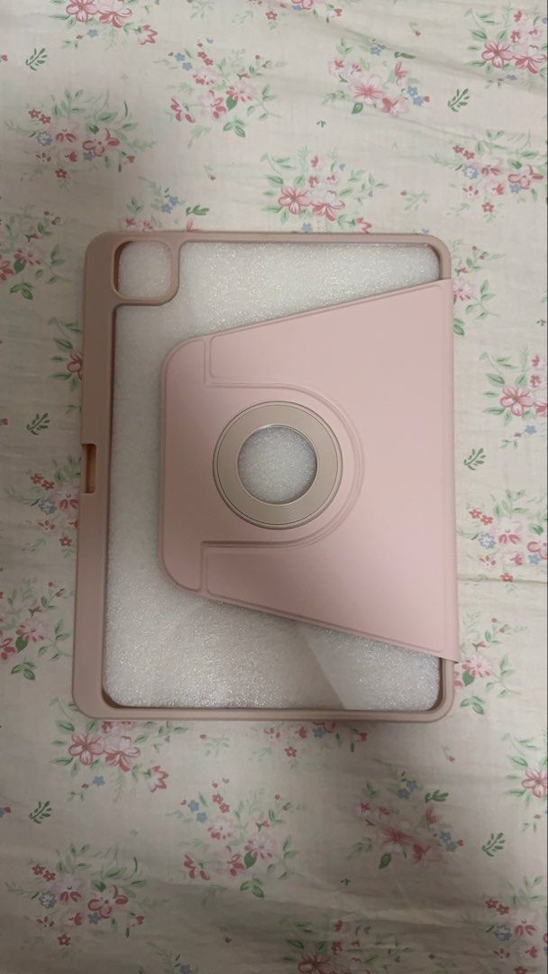 iPad Air M3 11” inch Pink Rotating iPad Clear case (Category: Cases & Sleeves) located in Caloocan City. Submitted by .manel. (Listing ID 1458543432, Image 1). Description: lesser than THE original price. NO HAGGLING / ASKING FOR LOWER PRICE. MURA NAPO YAN. .