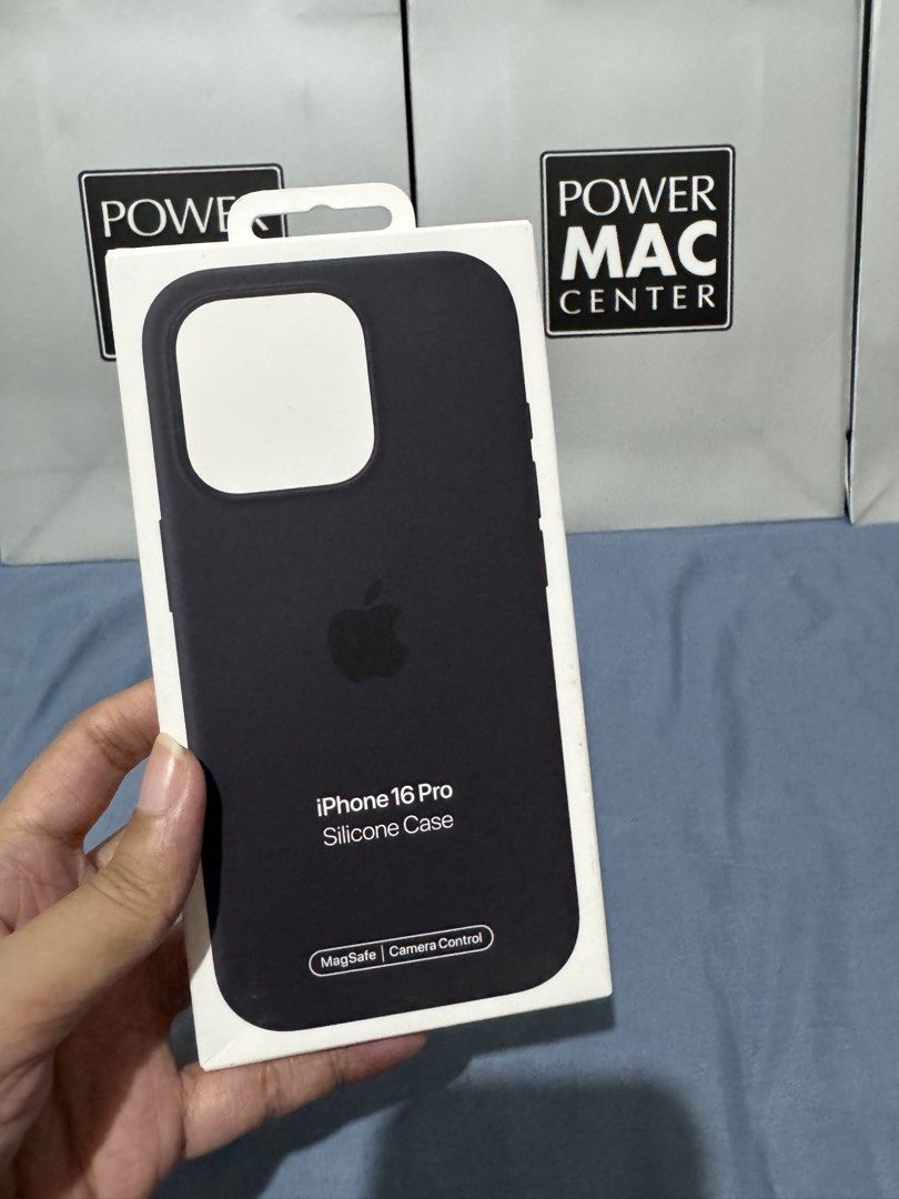 Iphone 16PRO Case (Category: Cases & Sleeves) located in Manila. Submitted by basicsbyminz_ (Listing ID 1458576429, Image 2). Description: Original, brand new and sealed Discounted price Free shipping via J&T.
