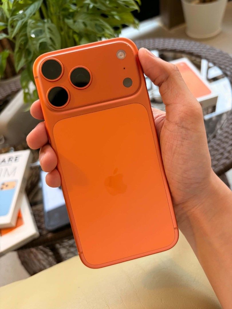 Iphone 17 Pro Max (2TB, US Variant) (Category: iPhone 17 Series) located in Manila. Submitted by digimonnd (Listing ID 1458603427, Image 3). Description: 95% Batt Health With Apple warranty until September With free cases worth 4,000 With small dent and scratch No other issues (Test as long as you want).