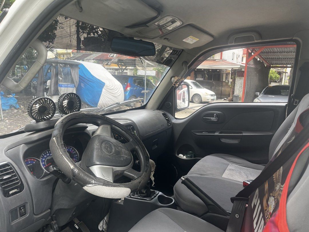 JAC X200 (Category: Used Cars) located in Manila. Submitted by willyboy3 (Listing ID 1458561933, Image 3). Description: Good running codition,complete papers,thick tires,mannual trans,diesel engine,negotiable Issue:body paint Automatic door key lock Cold/AC.