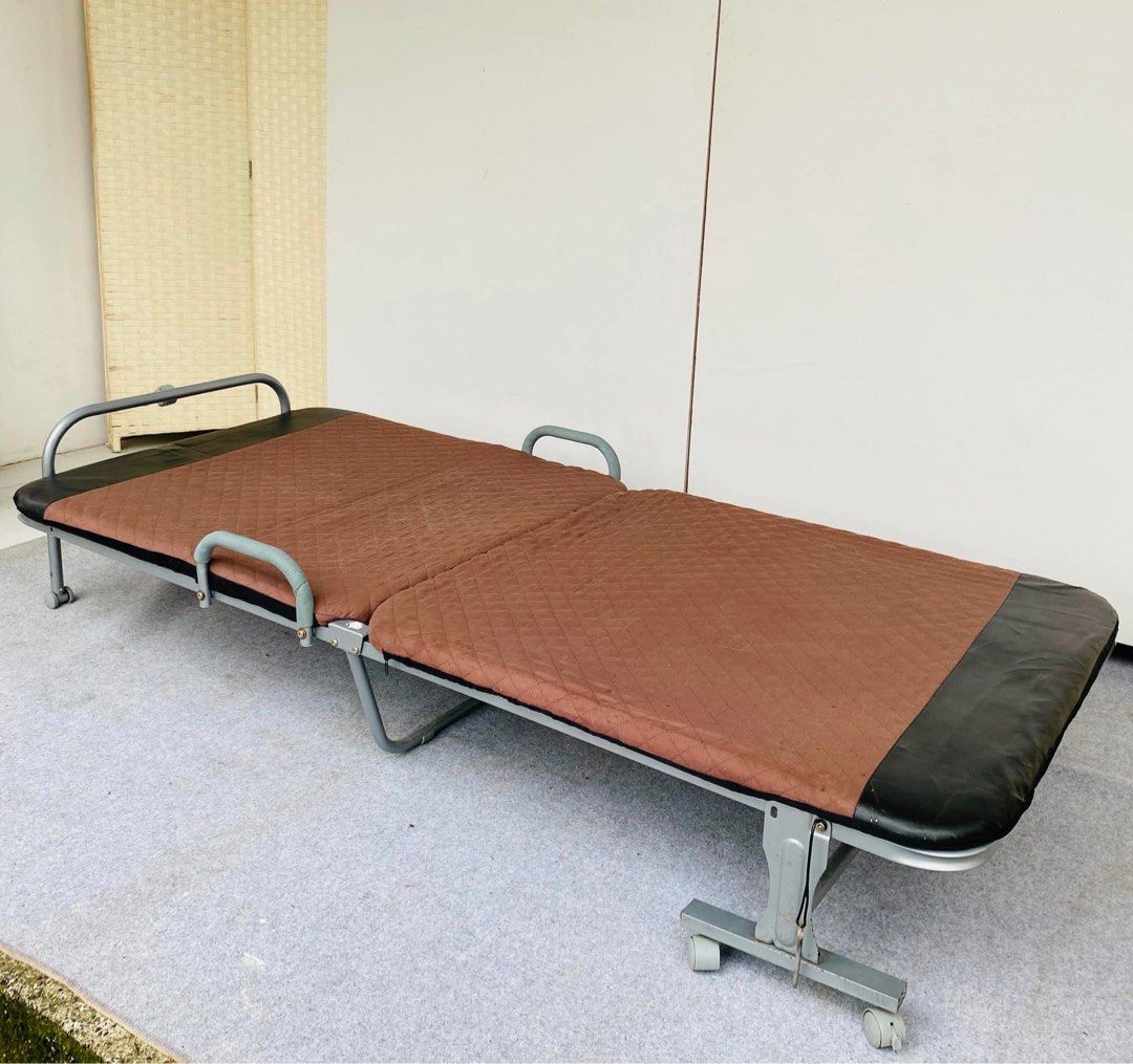 “JAPAN SURPLUS” FOLDING & MANUAL RECLINING BED (Category: Bed Frames & Mattresses) located in Bulacan. Submitted by monmon555 (Listing ID 1458676117, Image 3). Description: “JAPAN SURPLUS” FOLDING & MANUAL RECLINING BED SIZE: 80L” x 36W” x 12H” inches (AS-IS ITEM) IN GOOD CONDITION.