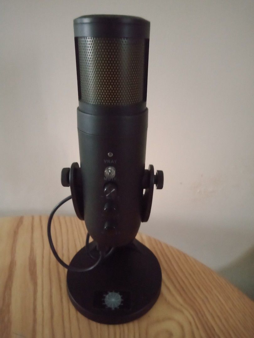 JD950 USB Microphone with Mute Echo Volume Headphone Output,Condenser Microphone (Category: Microphones) located in Dagupan City. Submitted by iam_clutterfree (Listing ID 1458554408, Image 1). Description: - Black condenser microphone - Includes desktop stand - Adjustable gain and volume knobs - Convenient mute button on top - Ideal for recording and streaming - In excellent working condition.