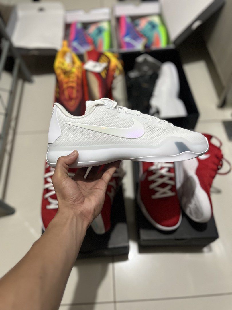 Kobe 10 halo (Category: Sneakers) located in Manila. Submitted by vincen_desales (Listing ID 1458516155, Image 2). Description: FOR SALE! Kobe 10 halo Bnew with receipt Size 12 10,500! Open for trade!.