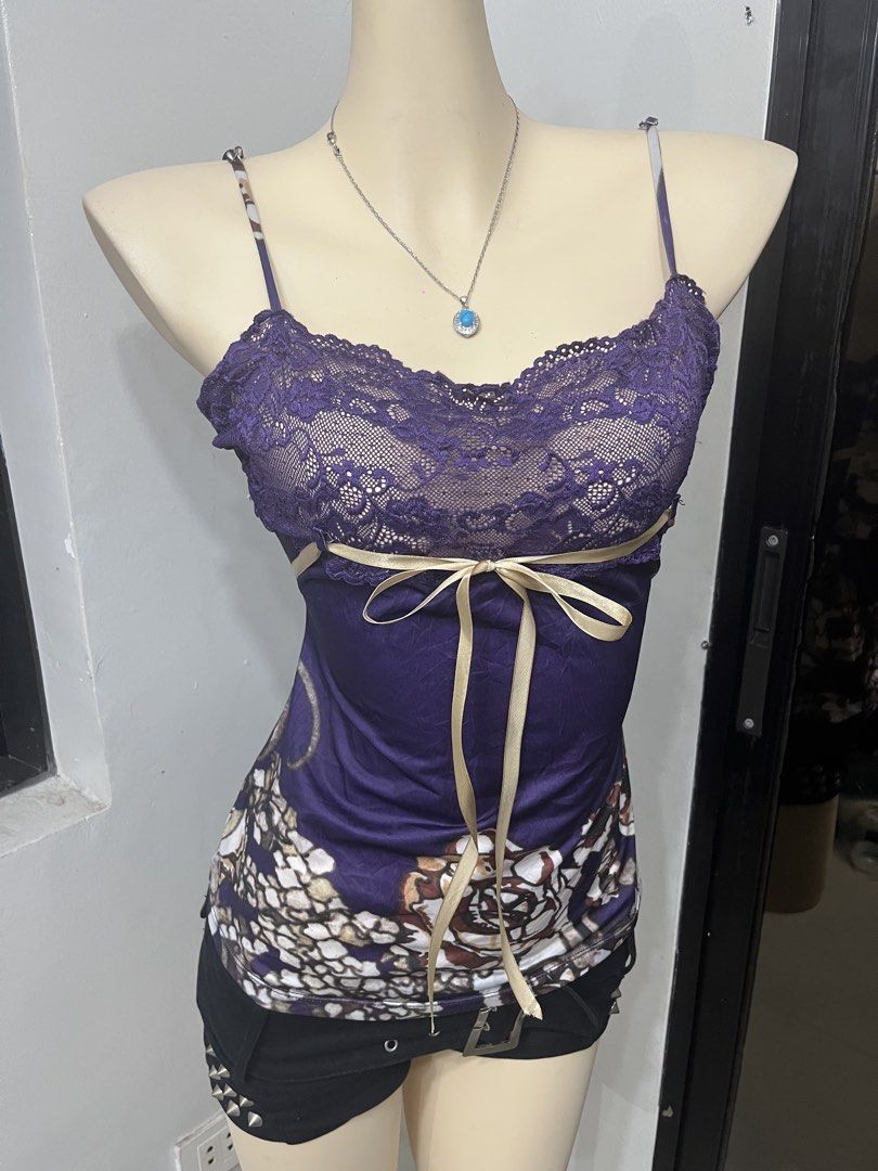 Lace trim babydoll cami (Category: Others Tops) located in Caloocan City. Submitted by onlyfromthepast (Listing ID 1458584109, Image 3). Description: 9/10 condition S-m ✅My bio before purchasing tia💕 ✅ All items are fresh from bales, Pls expect dirt,dust or stains.