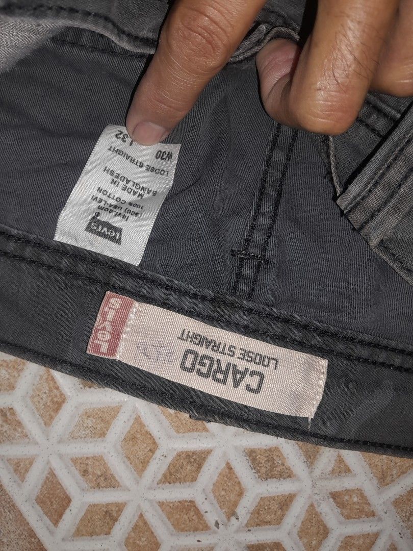 levis.cargo CAMOU JEANS 6 POCKET (Category: Jeans) located in Alburquerque. Submitted by zkethrifter (Listing ID 1458504609, Image 3). Description: VERYGOOD CONDITION NO ISSUE DM!.