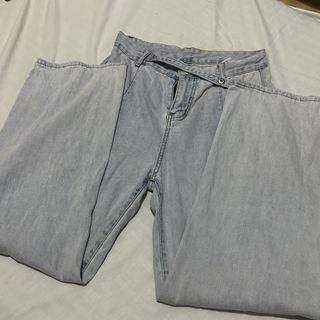 (Category: ) located in . Submitted by haiixaa (Listing ID 1458646791, Image 1). Description: .