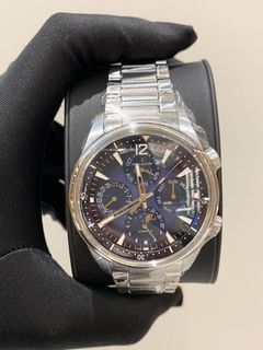 (Category: ) located in . Submitted by watchluxury888 (Listing ID 1458598383, Image 1). Description: .