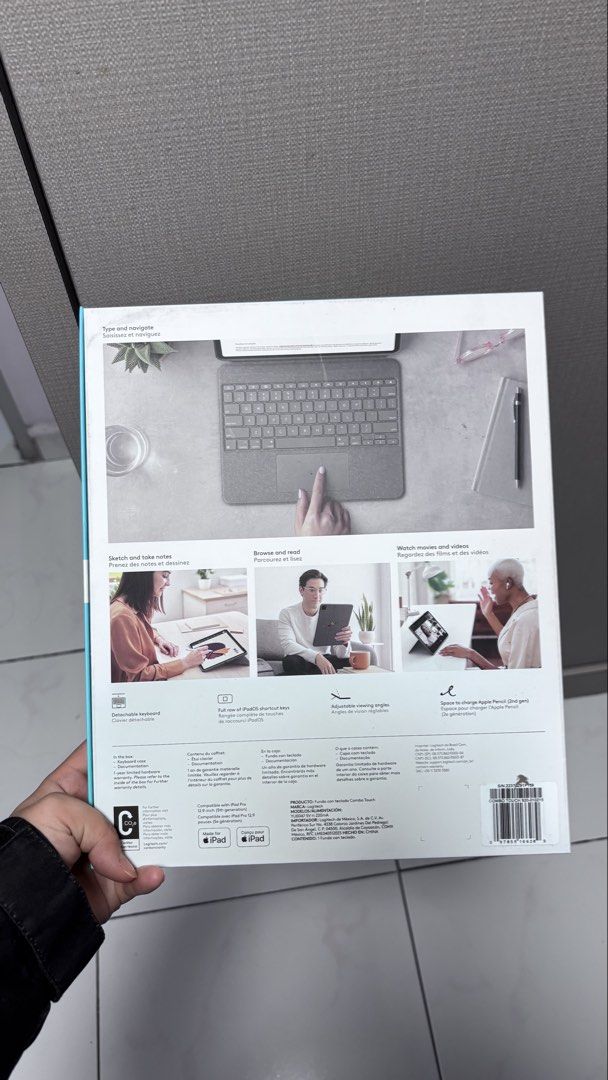 Logitech Combo touch casing (Category: Other Gadgets) located in Singapore. Submitted by jasmineeeeeeeeeeeeeee (Listing ID 1458611358, Image 2). Description: For ipad pro, only used once or twice .