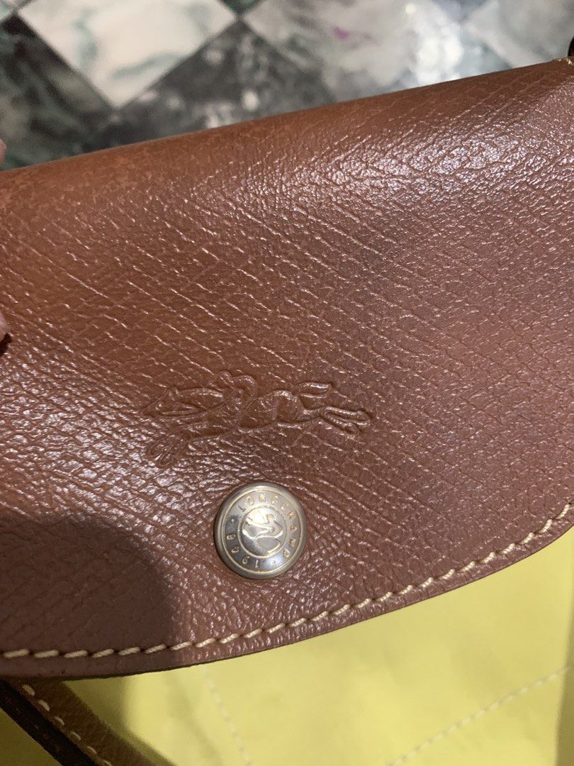 Longchamp (Category: Luxury Bags & Wallets) located in Cebu City. Submitted by tangubrhia45277 (Listing ID 1458633825, Image 3). Description: .