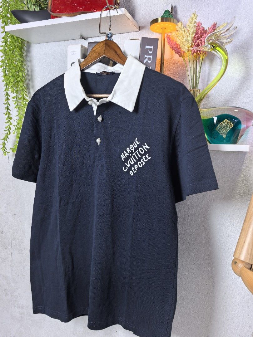 Louis Vuitton polo shirt (Category: Luxury Apparel) located in Baguio. Submitted by ashzachary (Listing ID 1458621535, Image 2). Description: Louis Vuitton polo shirt Condition :Excellent condition Color rate 10/10 Size : Medium semi large Inches:W21/Lw8 No issues No flaws Super ganda sa personal Pm. More details Good quality Plsss 📌No Bogus 📌No return MOP What you see is what you get PALAWAN, CEBUNA GCASH AND BDO Reminder😊 We're selling thrif