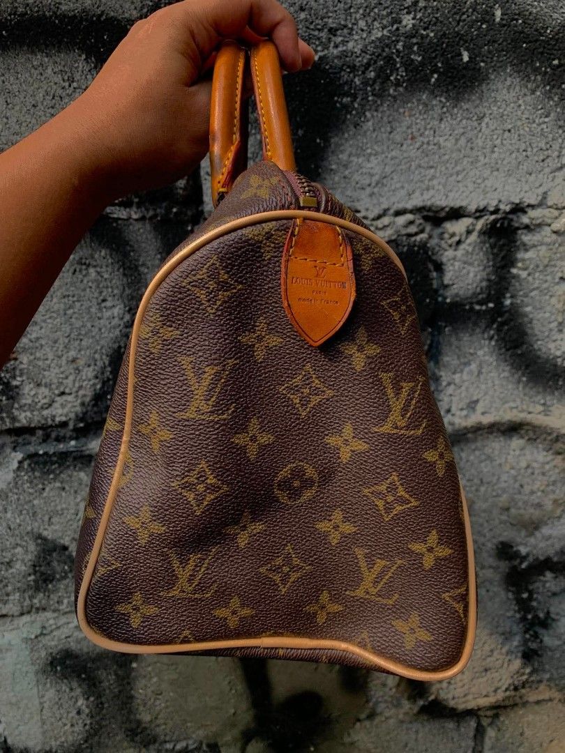 Louis vuitton Speedy 25 (Category: Luxury Bags & Wallets) located in Davao. Submitted by terrencefinds (Listing ID 1458561569, Image 3). Description: Rank A-B no issue.