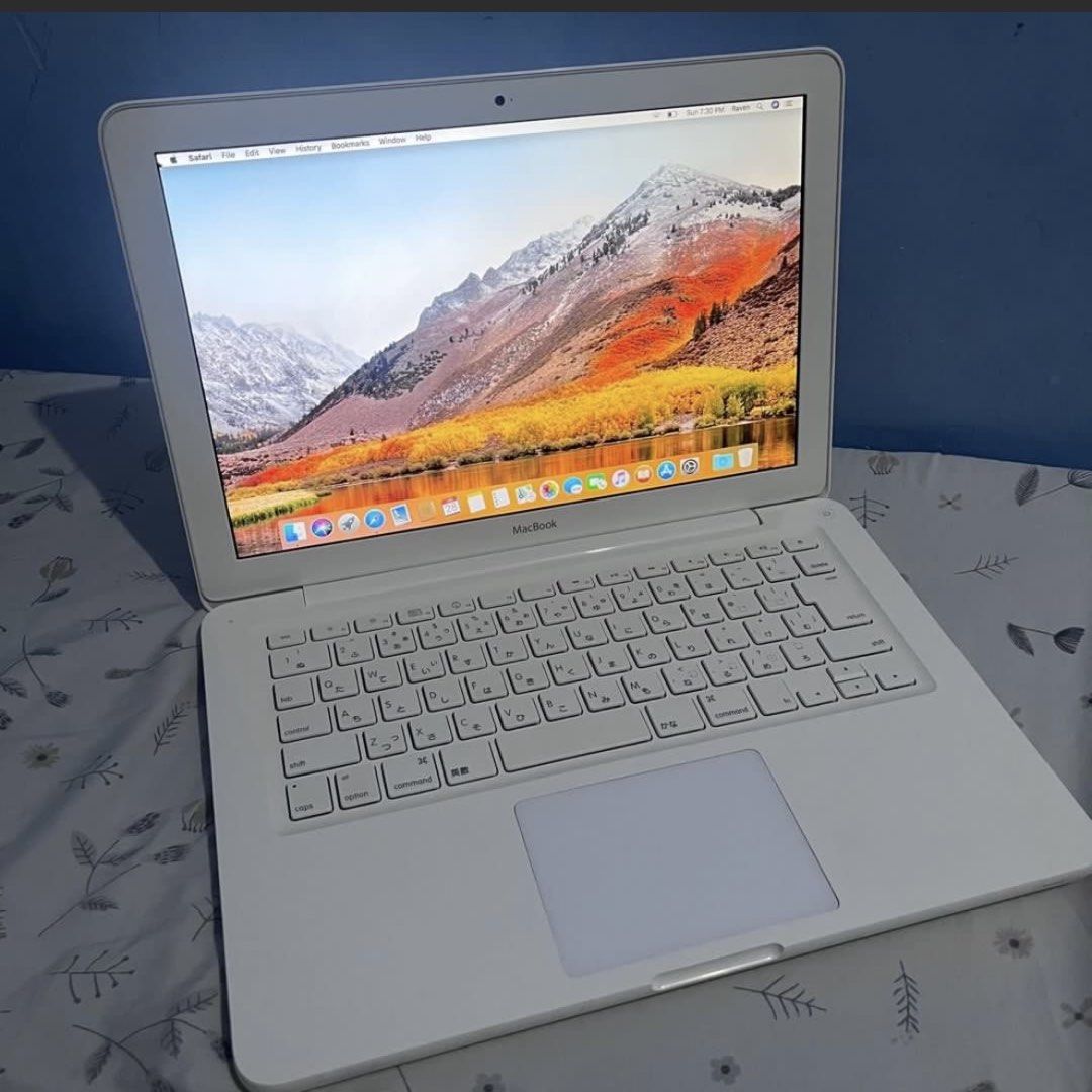 Macbook 13-inch mid 2010 (Category: Laptops & Notebooks) located in Carmona. Submitted by veeenx (Listing ID 1458556124, Image 2). Description: * Working properly * Display/screen working * Keyboard & trackpad working * 750GB storage * Charger included * Actual unit shown in photos note: This is a 2010 macbook, so it is an older model with limitations regarding newer MacOS version and applications. additional: has speaker/bass issue when on max a