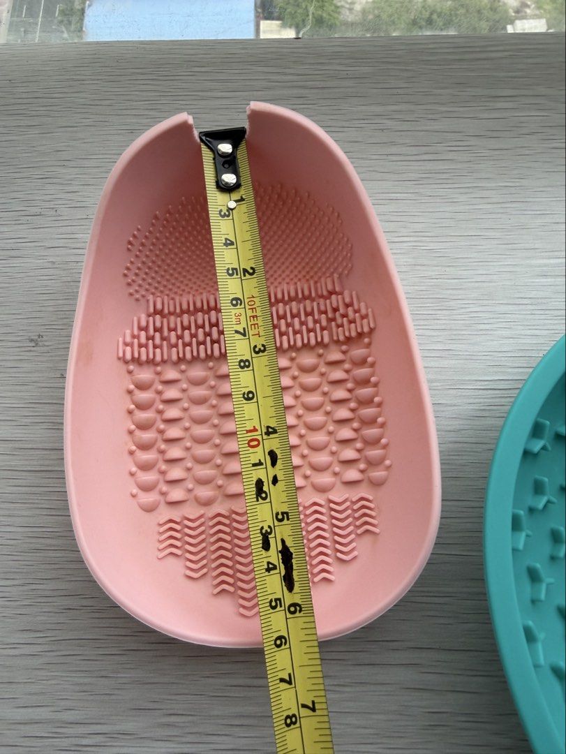 Makeup Brush Cleaning Bowl (Category: Makeup) located in Quezon City. Submitted by shopgood_mnl (Listing ID 1458556241, Image 3). Description: .