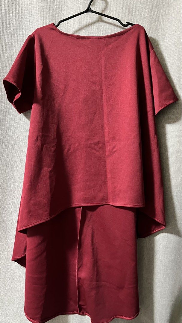 Maroon - Top long back (Category: Sets or Coordinates) located in Manila. Submitted by _littlebunny (Listing ID 1458545395, Image 2). Description: - Stylish maroon top - loose-fitting sleeved top - Made from a smooth, matte fabric - Versatile for casual or semi-formal outfits - Easy to mix and match for various looks.