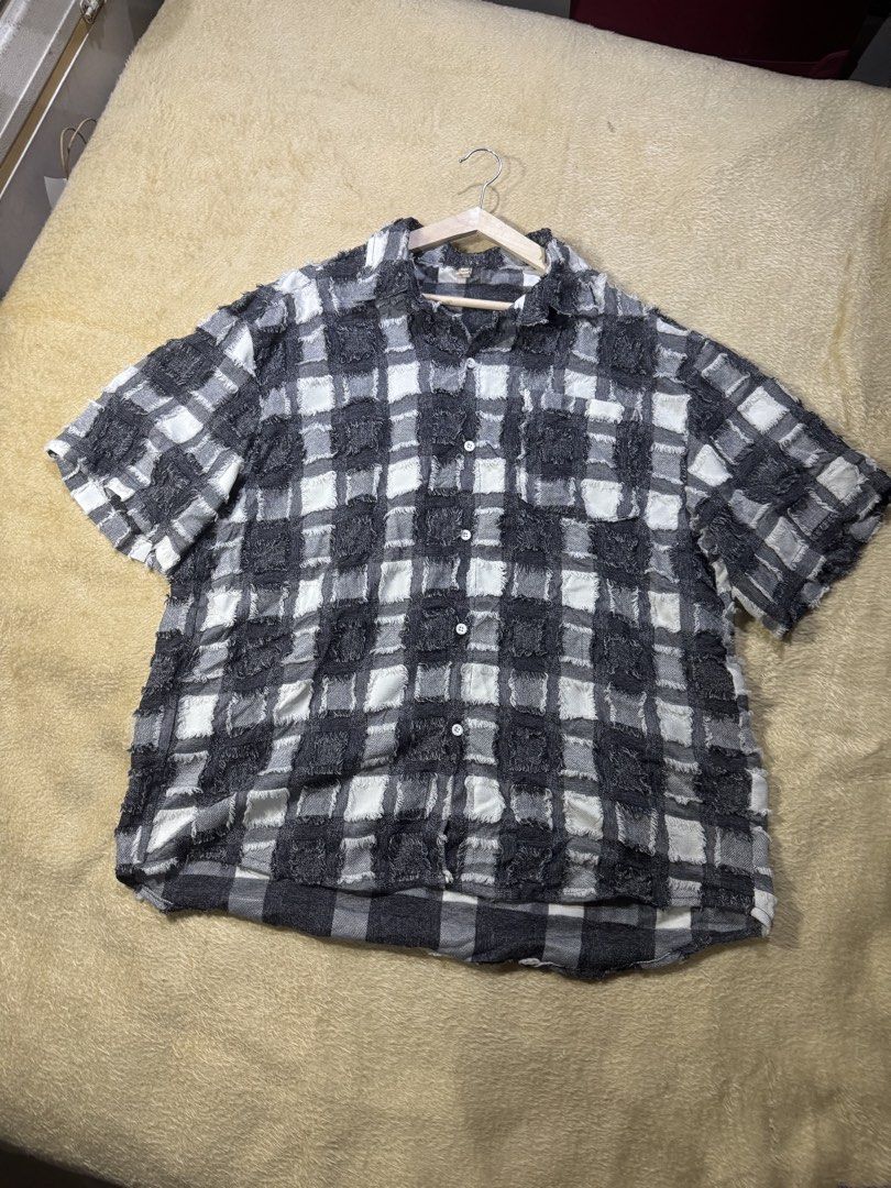 Men's Short Sleeve Plaid Shirt (Category: Tshirts & Polo Shirts ) located in Quezon City. Submitted by poch.queue (Listing ID 1458548397, Image 1). Description: - short sleeve plaid shirt - Unique textured squares over classic plaid - Button-up front - Chest pocket.