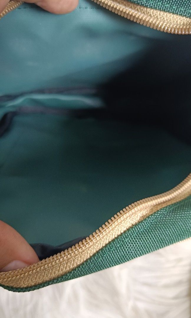 Men's Sling Bag (Category: Sling Bags) located in Davao. Submitted by roxy0404 (Listing ID 1458641897, Image 2). Description: ukay source like new size length 6.5 inches height 9.5 inches width. 2.2 inches.