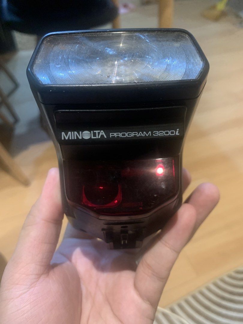 Minolta Program 3200i electronic flash (Category: Flashes) located in Manila. Submitted by moneymann888 (Listing ID 1458543553, Image 1). Description: Sf Buyer shoulder Minolta Program 3200i electronic flash with case As is where is Untested No Refund upon purchase.