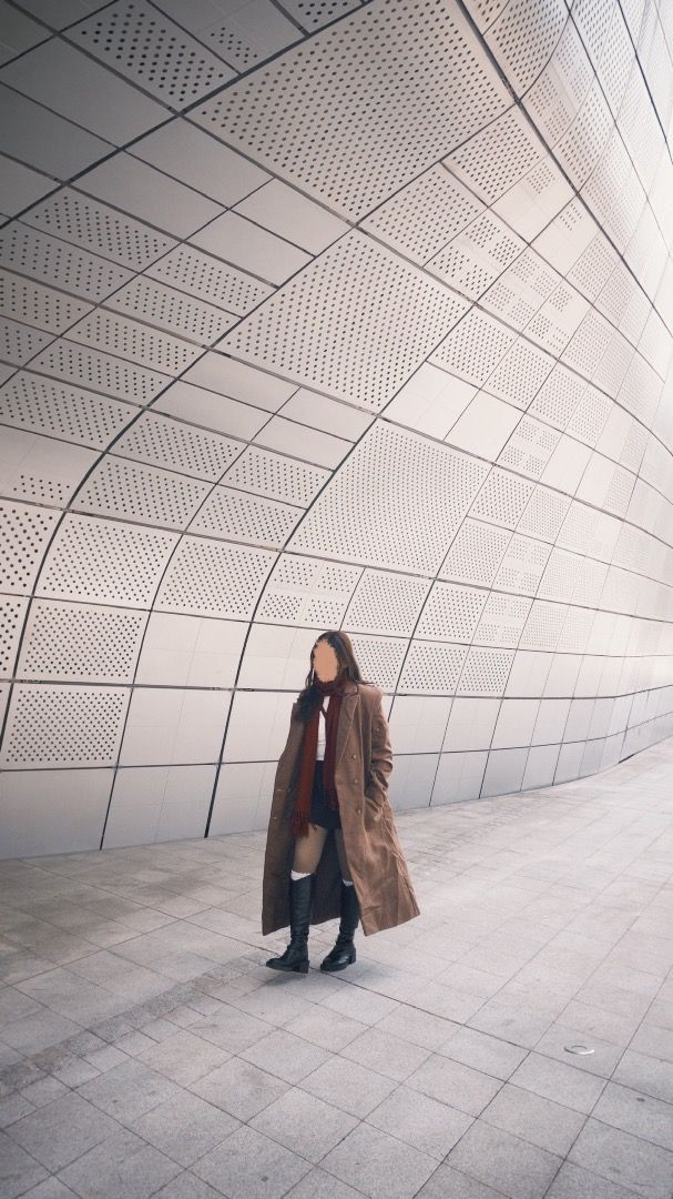 Missguided Wool Textured Coat (Category: Coats, Jackets and Outerwear) located in Cebu City. Submitted by pasabaicebu (Listing ID 1458632359, Image 1). Description: Brand: Missguided Size on tag: Large (L) Model size reference: Medium frame, 5’ (height) Condition: 10/10, used once Location: Cebu City.