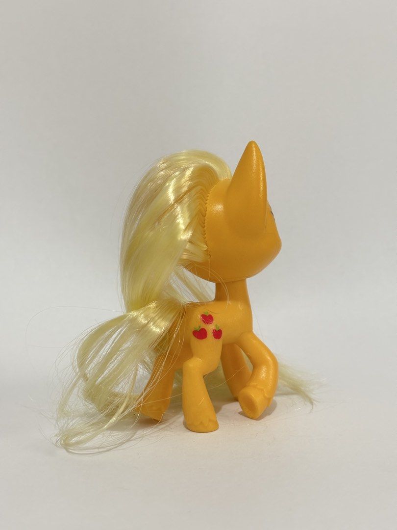 My Little Pony Applejack Figure Brushable (Category: Figurines & Statues) located in Manila. Submitted by bababoa (Listing ID 1458633695, Image 3). Description: Great condition, authentic Delivery can be made through J&T. Payment can be made via GCash. Feel free to send me a message for more information! .