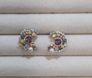 (Category: ) located in . Submitted by adorn707 (Listing ID 1458561213, Image 1). Description: .