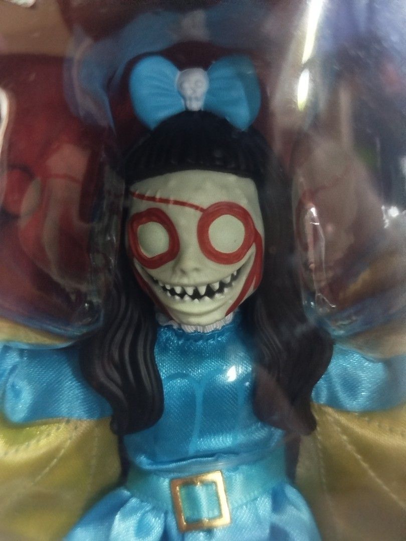 NECA GHOULIANA (Category: Figurines & Statues) located in Manila. Submitted by aj1nn (Listing ID 1458662902, Image 3). Description: Eyes and mouth glow in the dark ✅ MISB ✅ Rare ✅ Authentic✅.