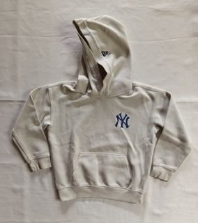 (Category: ) located in . Submitted by thrifted_93 (Listing ID 1458568062, Image 1). Description: .
